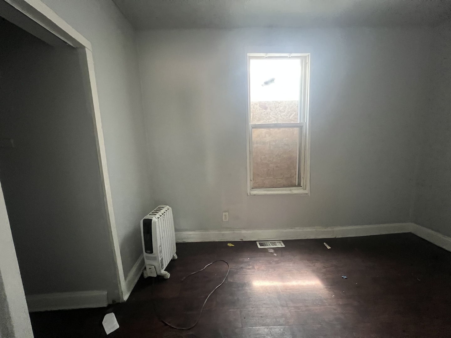 8623 S Manistee Avenue Property Photo 9