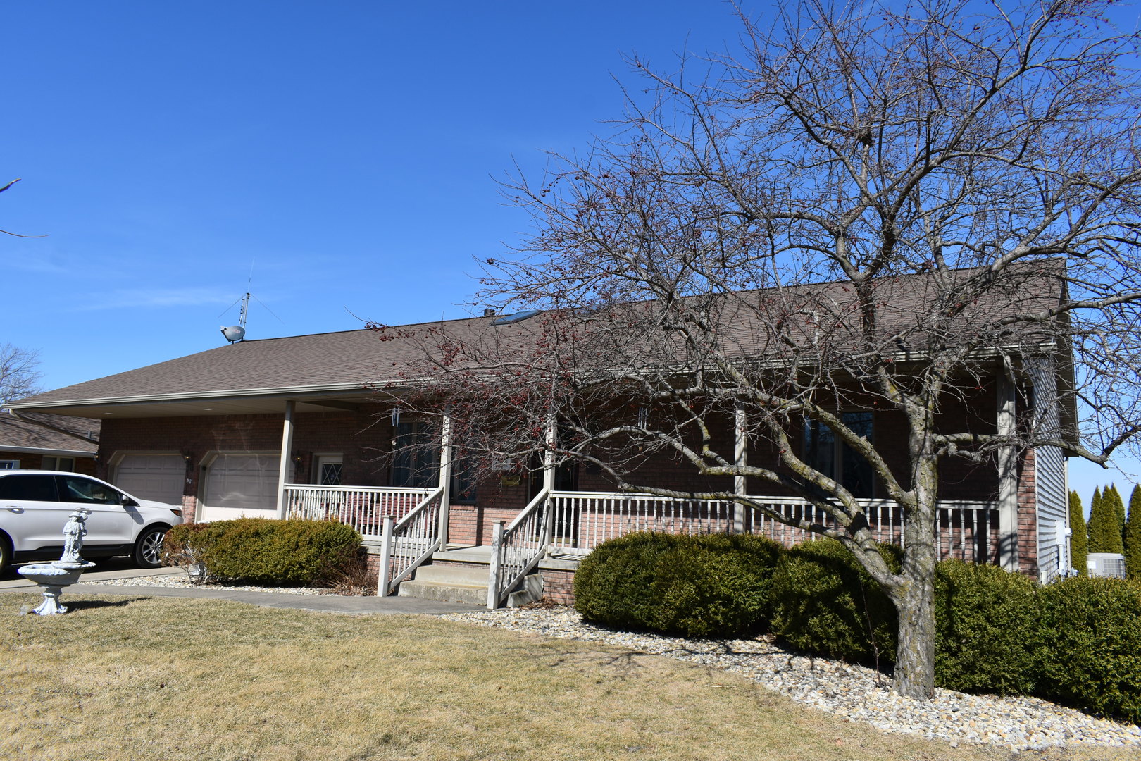 1308 W Carol Drive Property Photo 4