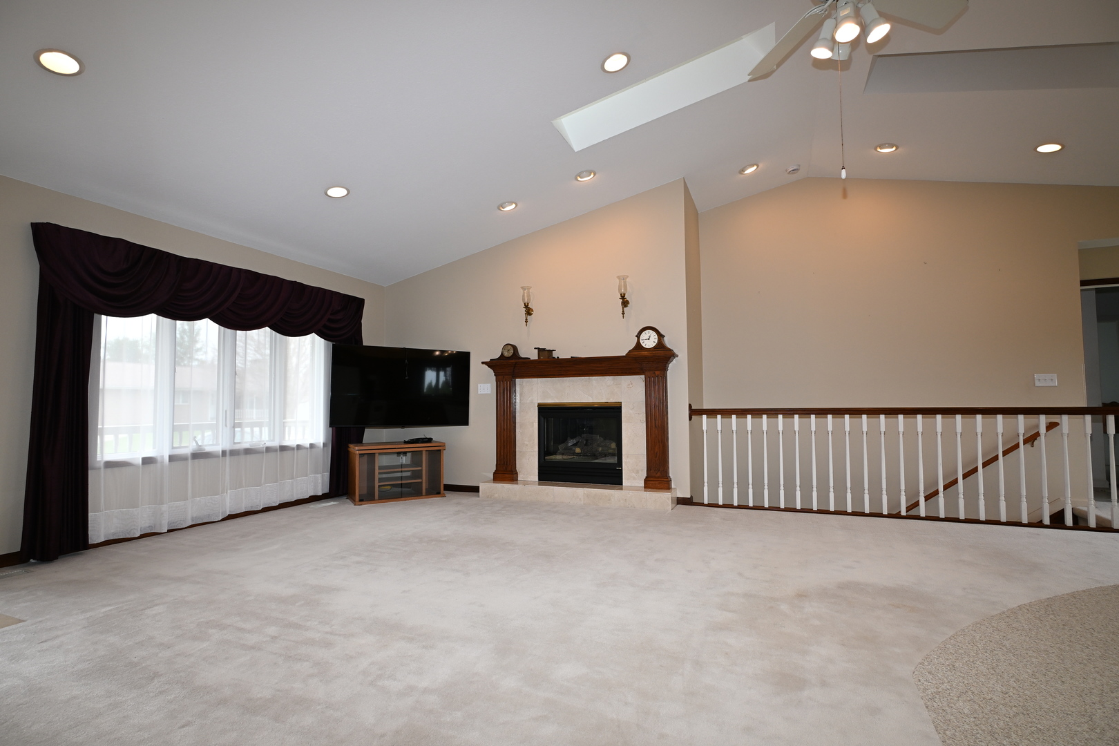 1308 W Carol Drive Property Photo 8