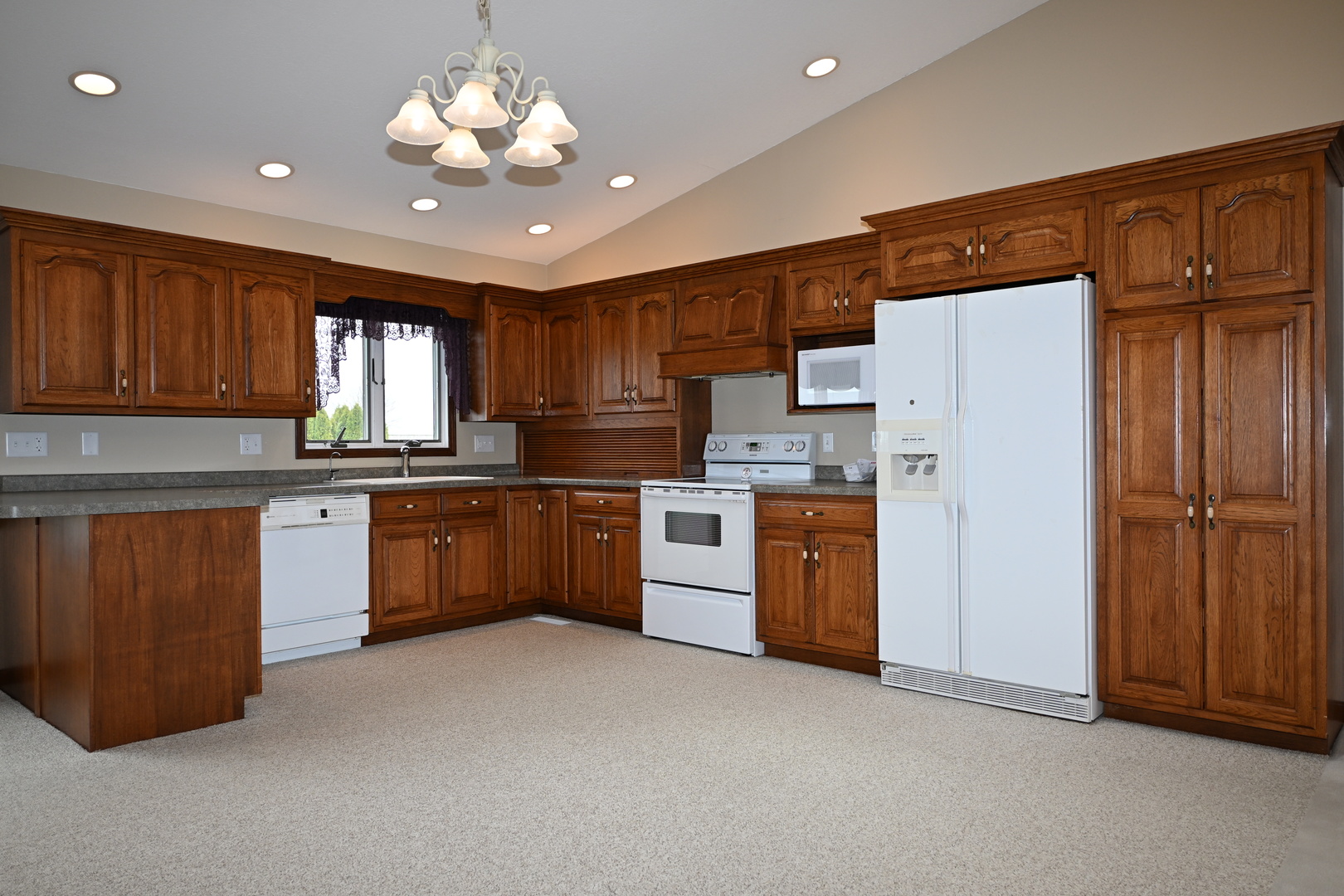 1308 W Carol Drive Property Photo 12