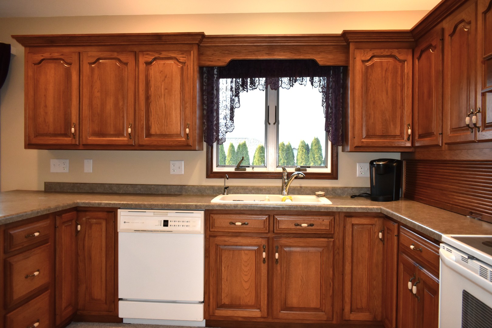 1308 W Carol Drive Property Photo 13