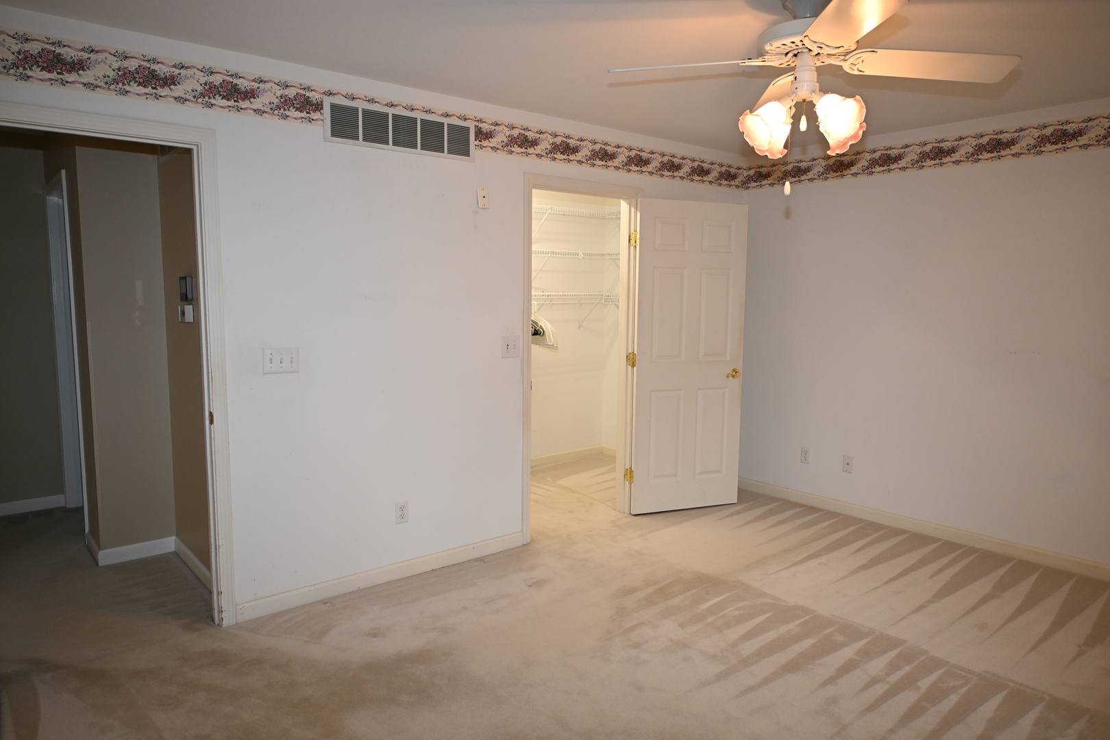 1308 W Carol Drive Property Photo 22