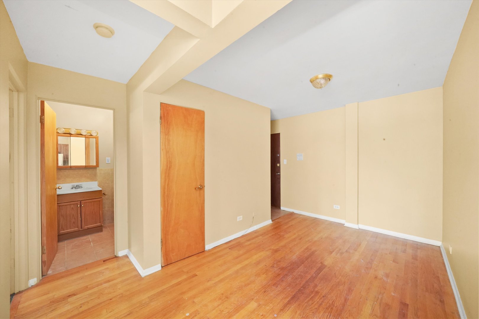 7801 S South Shore Drive Property Photo 25