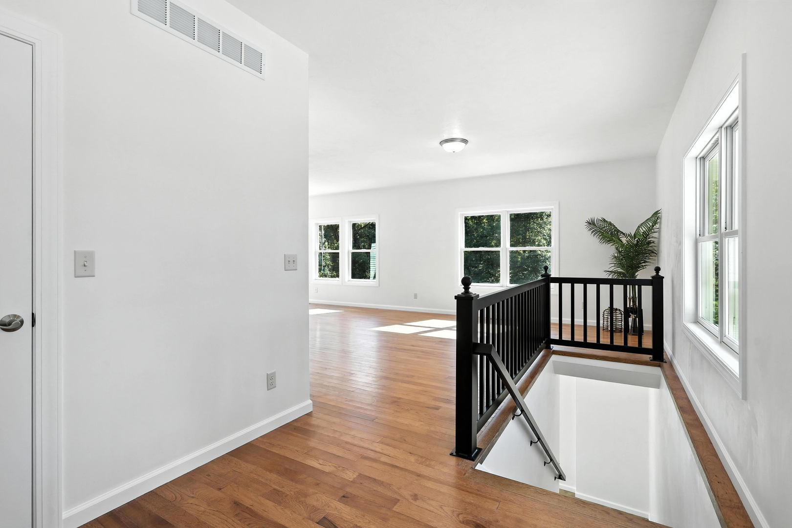 3303 Valley Drive Property Photo 10