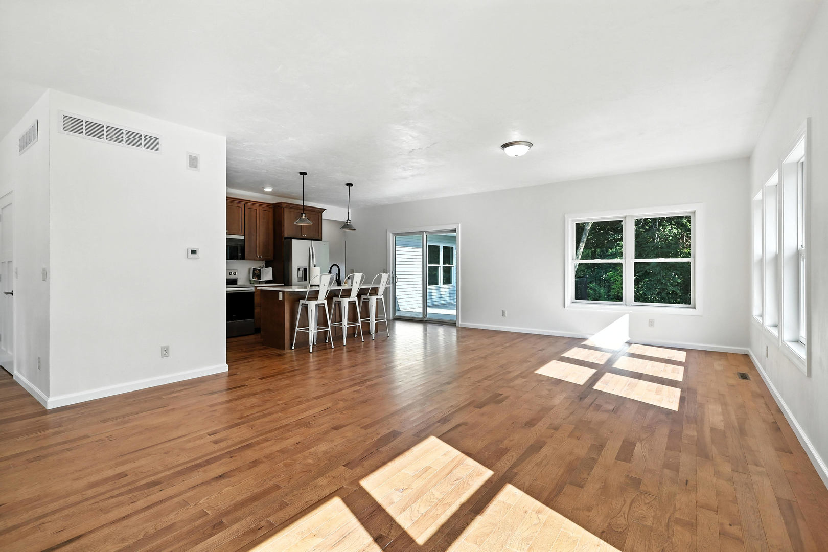 3303 Valley Drive Property Photo 11