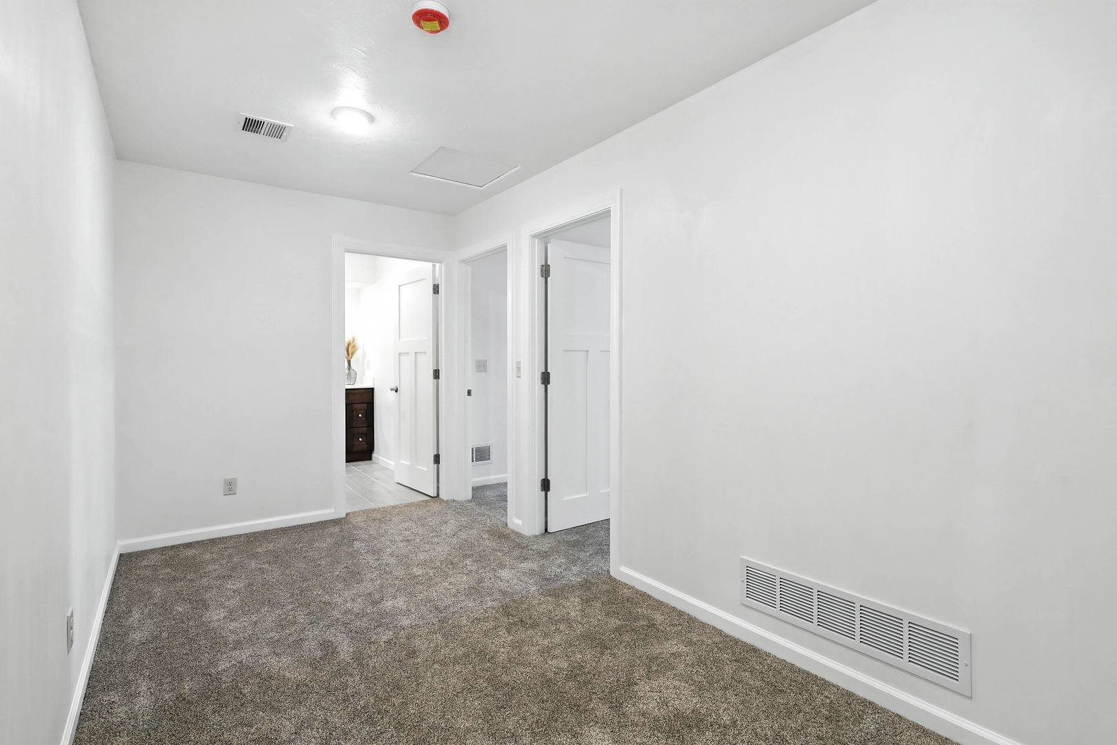 3303 Valley Drive Property Photo 34