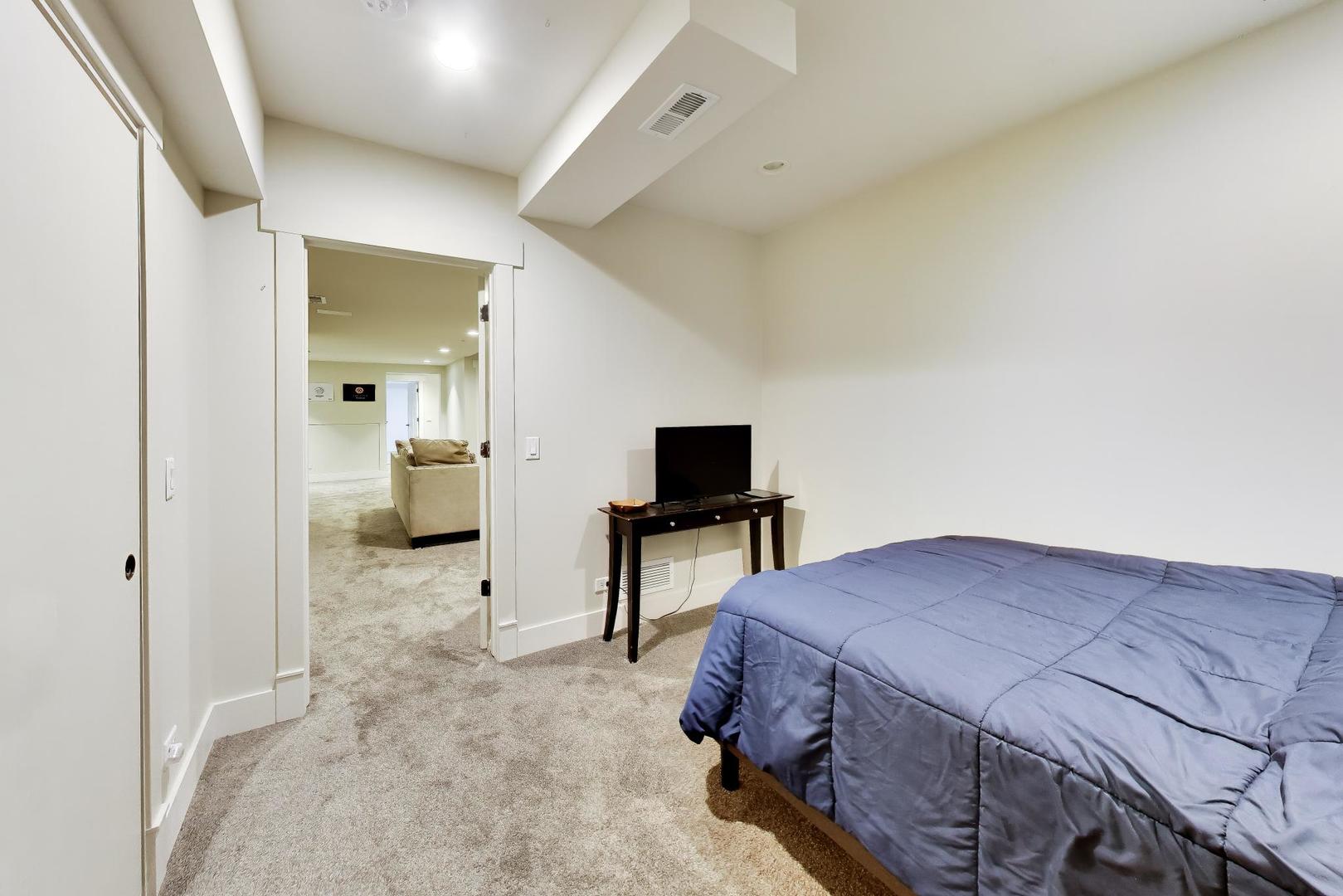 138 School Street Property Photo 44