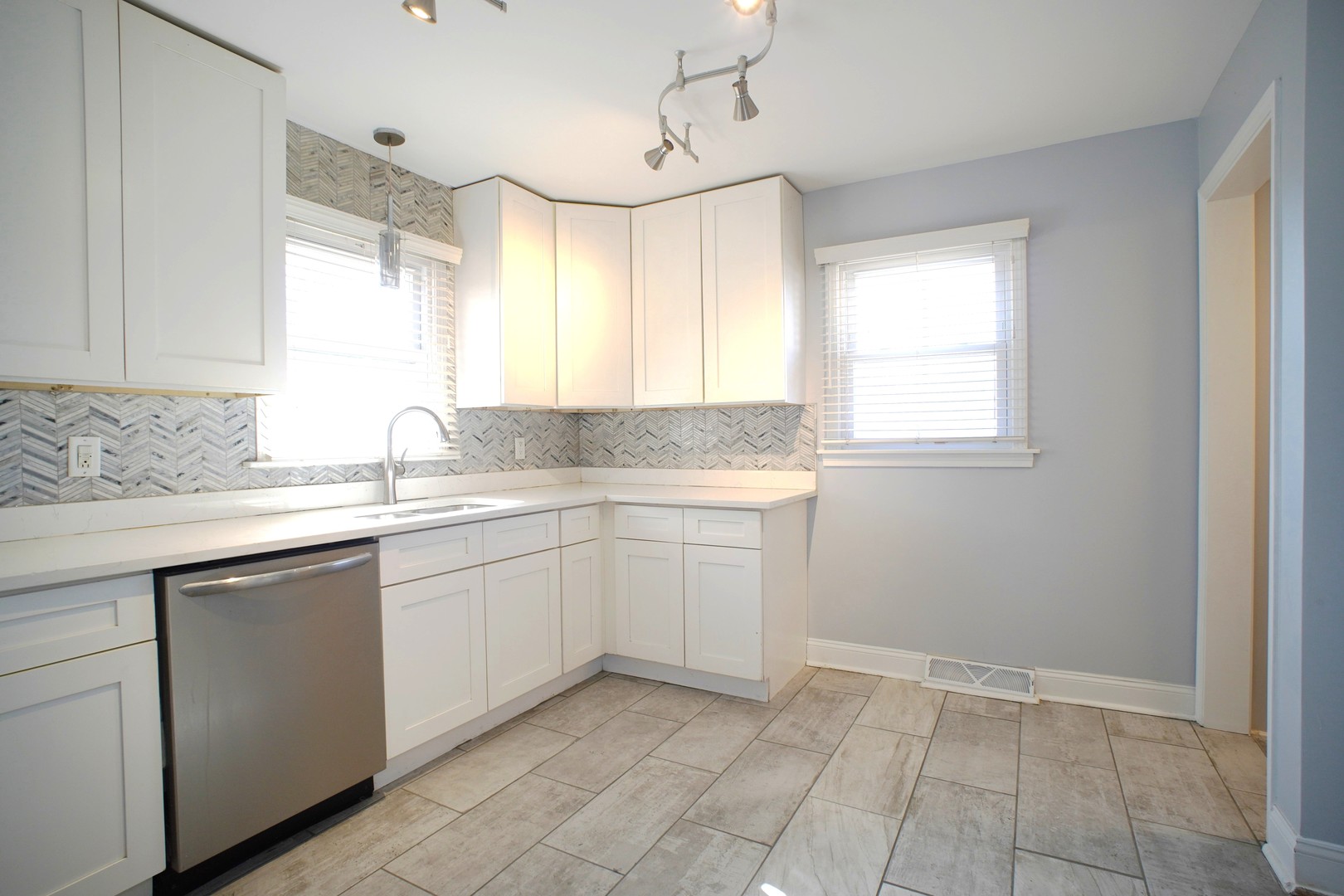 1312 Bigger Street Property Photo 16