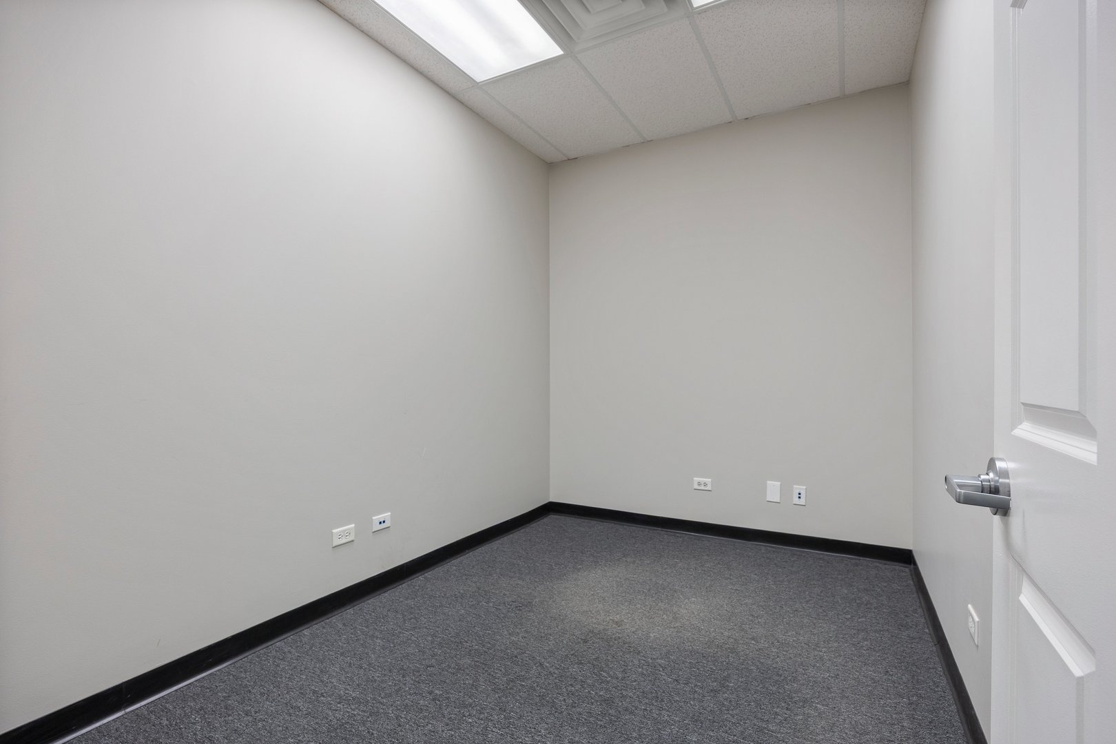1111 Burlington Avenue 105 Property Photo 11