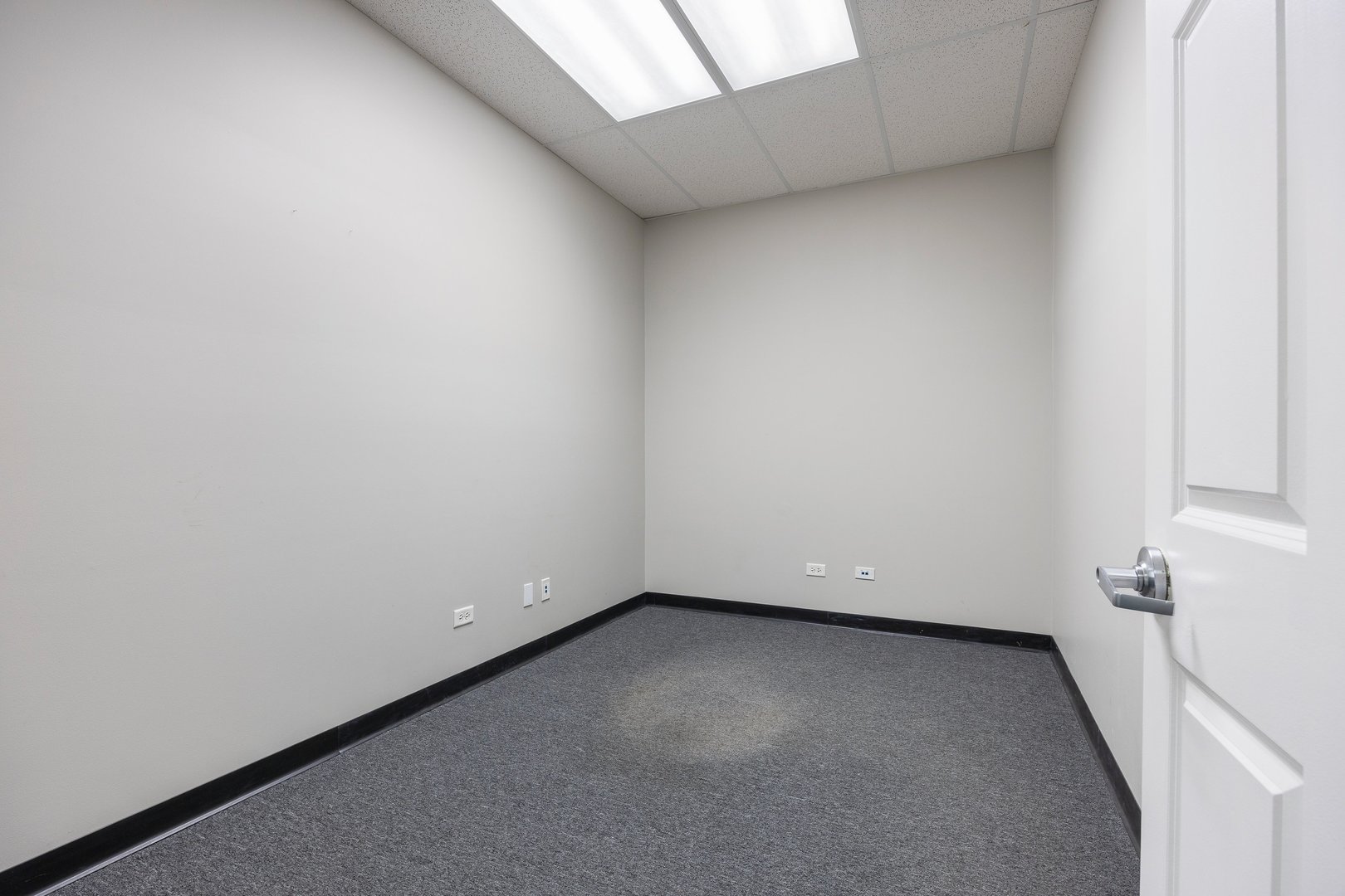 1111 Burlington Avenue 105 Property Photo 21