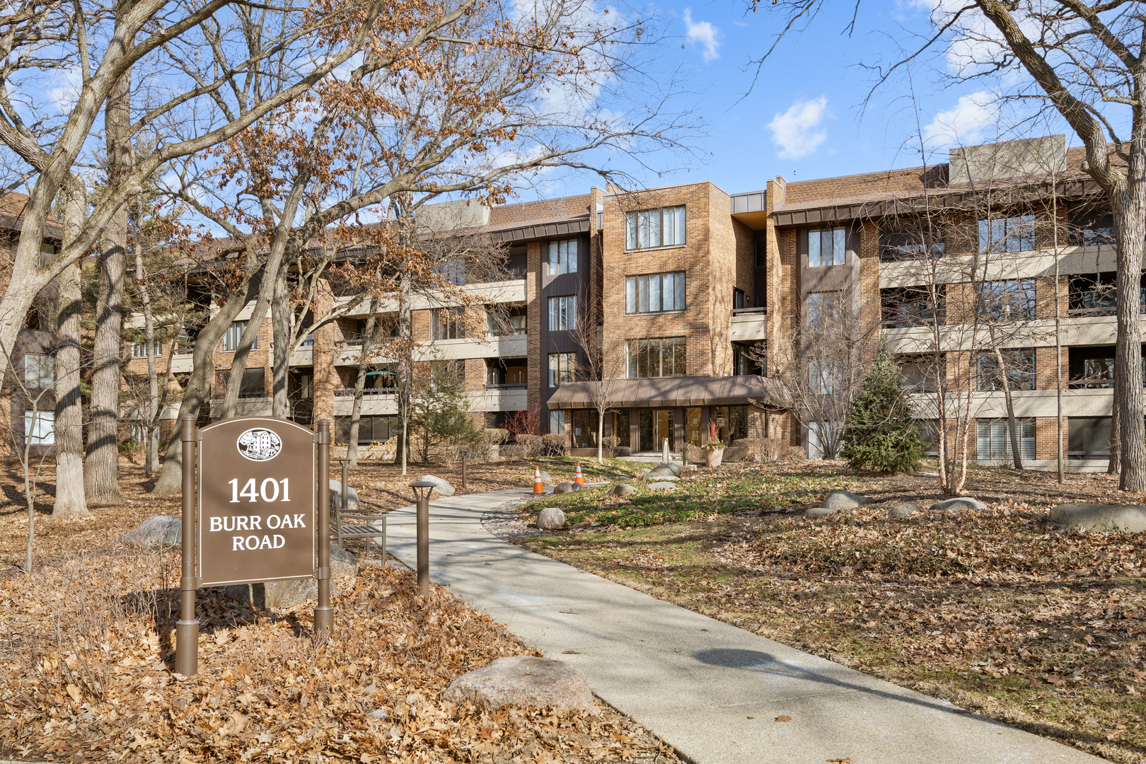 1401 Burr Oak Road 117B Property Photo 1