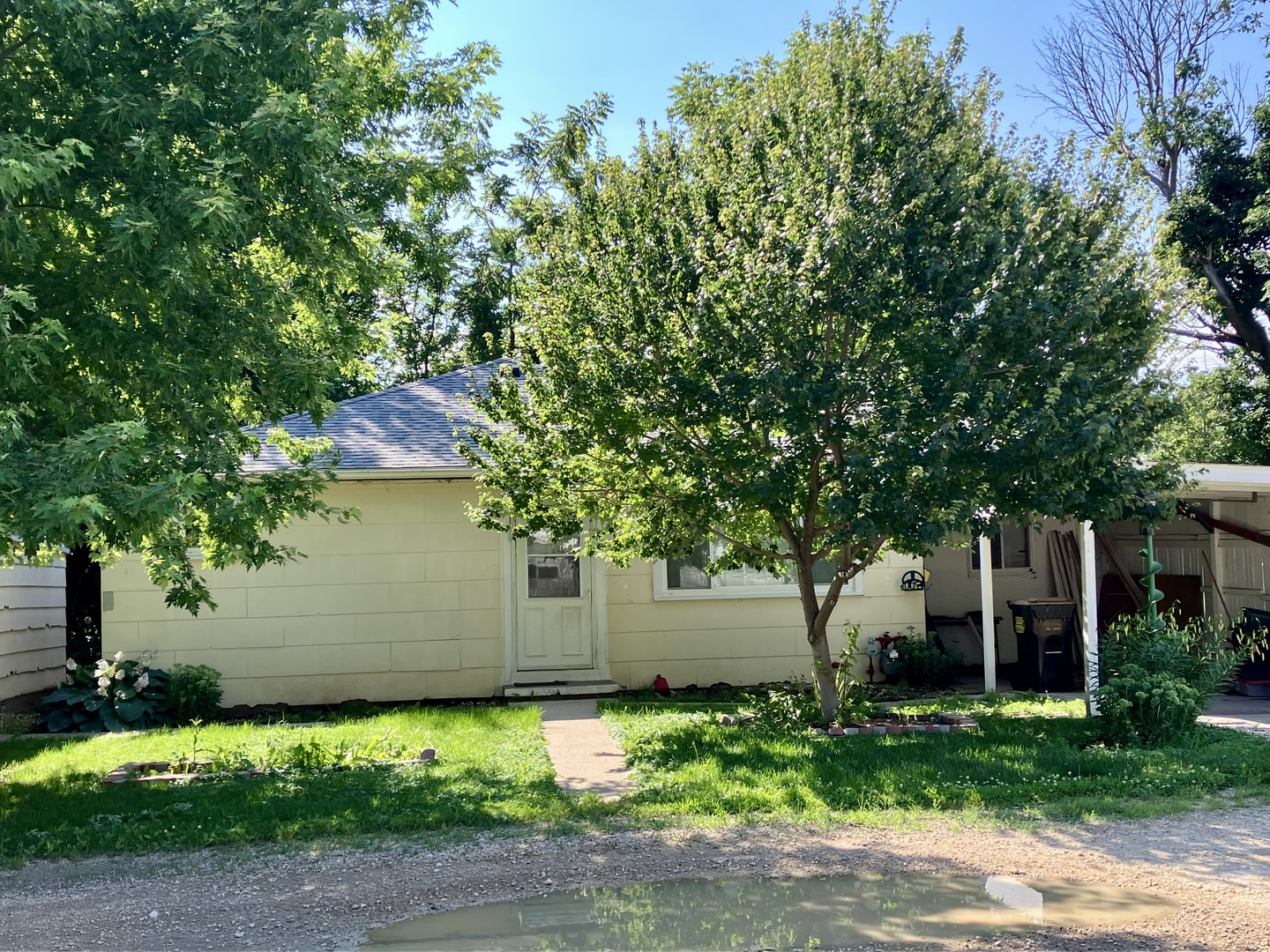 513 E Main Street Property Photo 1