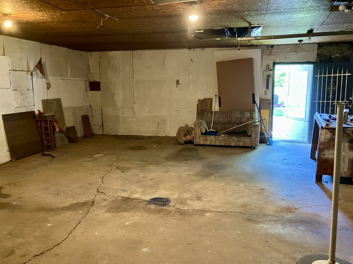 513 E Main Street Property Photo 29