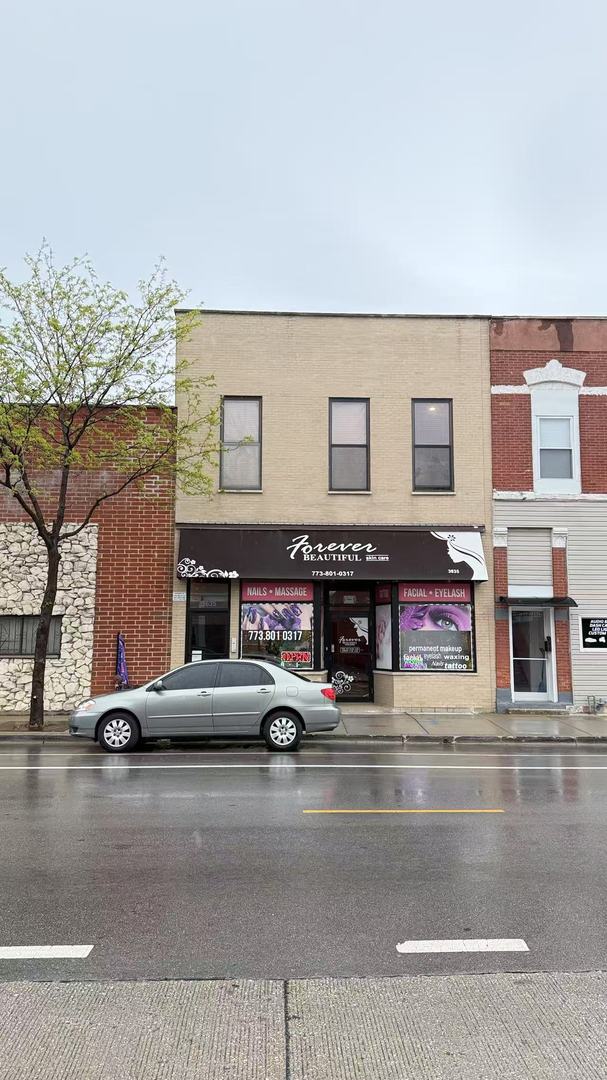 3635 S HALSTED Street Property Photo 1