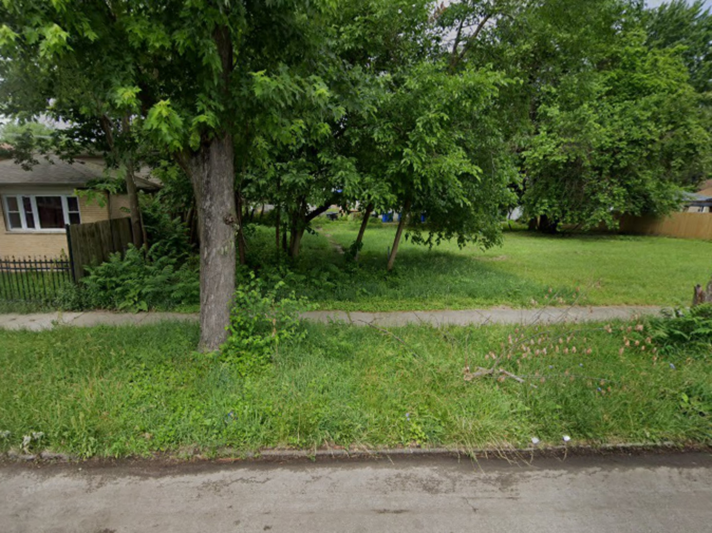 8018 S Kimbark Avenue Property Photo 1
