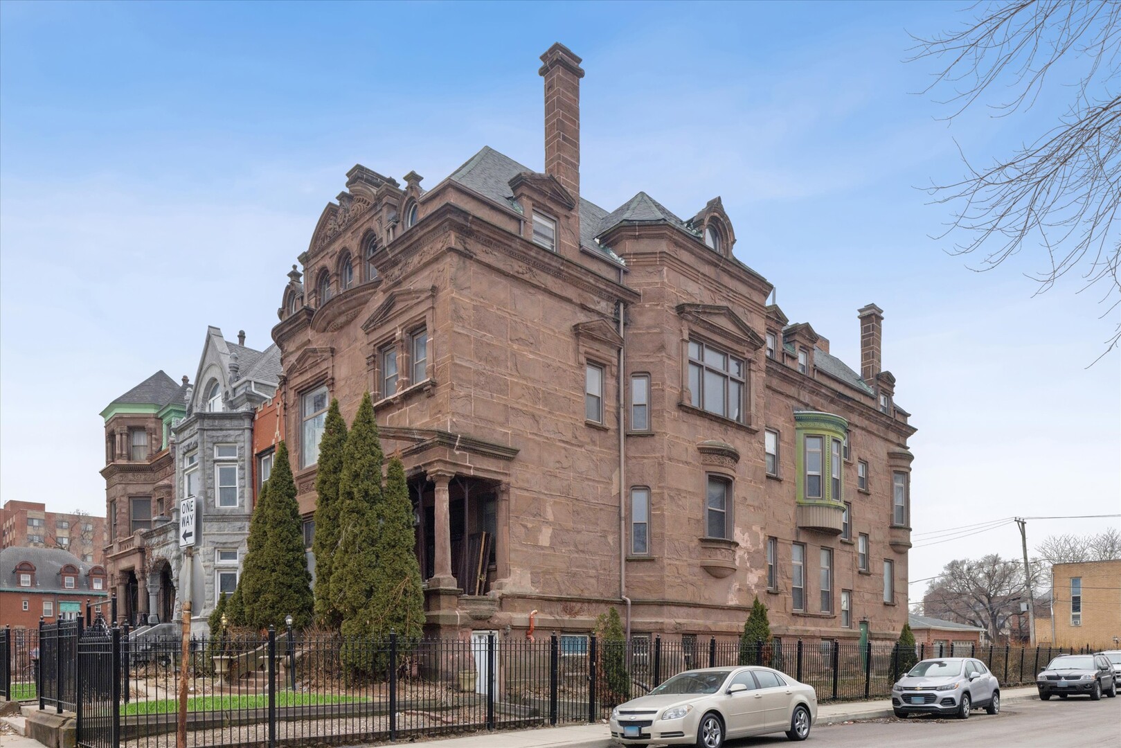 3736 S Michigan Avenue Property Photo 1
