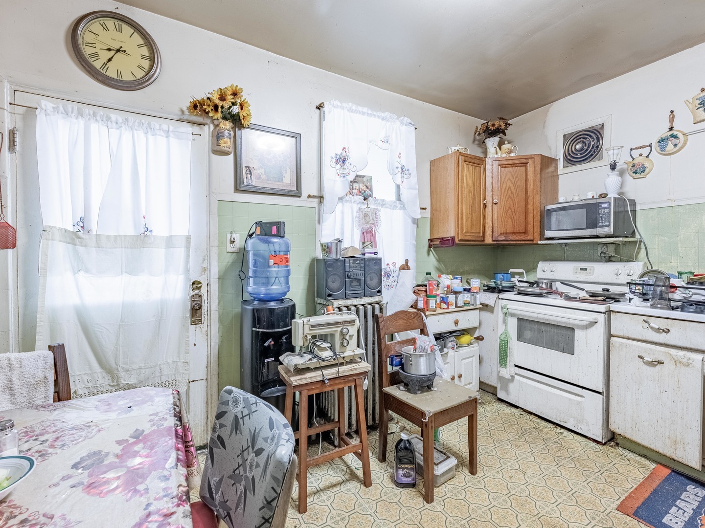 1824 S Austin Boulevard Property Photo 10