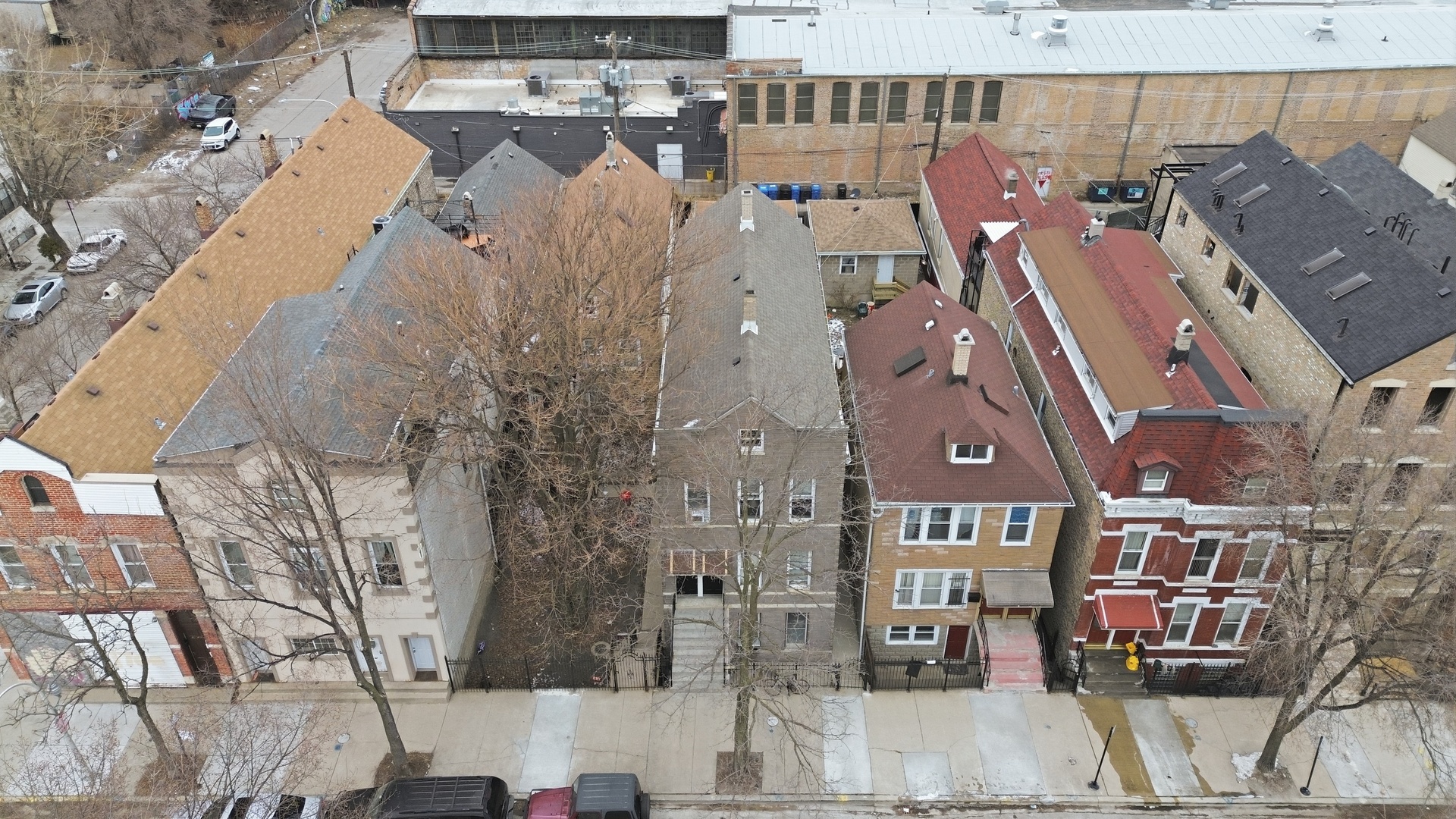 1852 W 17 Street Property Photo 6