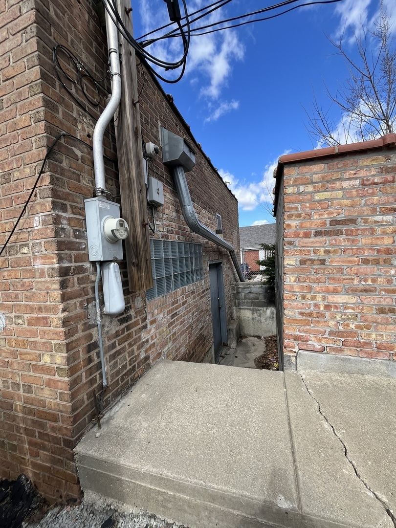 10019 S Western Avenue Property Photo 22