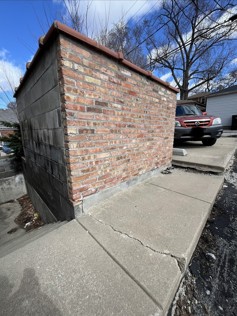 10019 S Western Avenue Property Photo 23