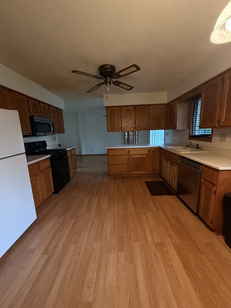 2215 Wheatland Terrace Property Photo 6