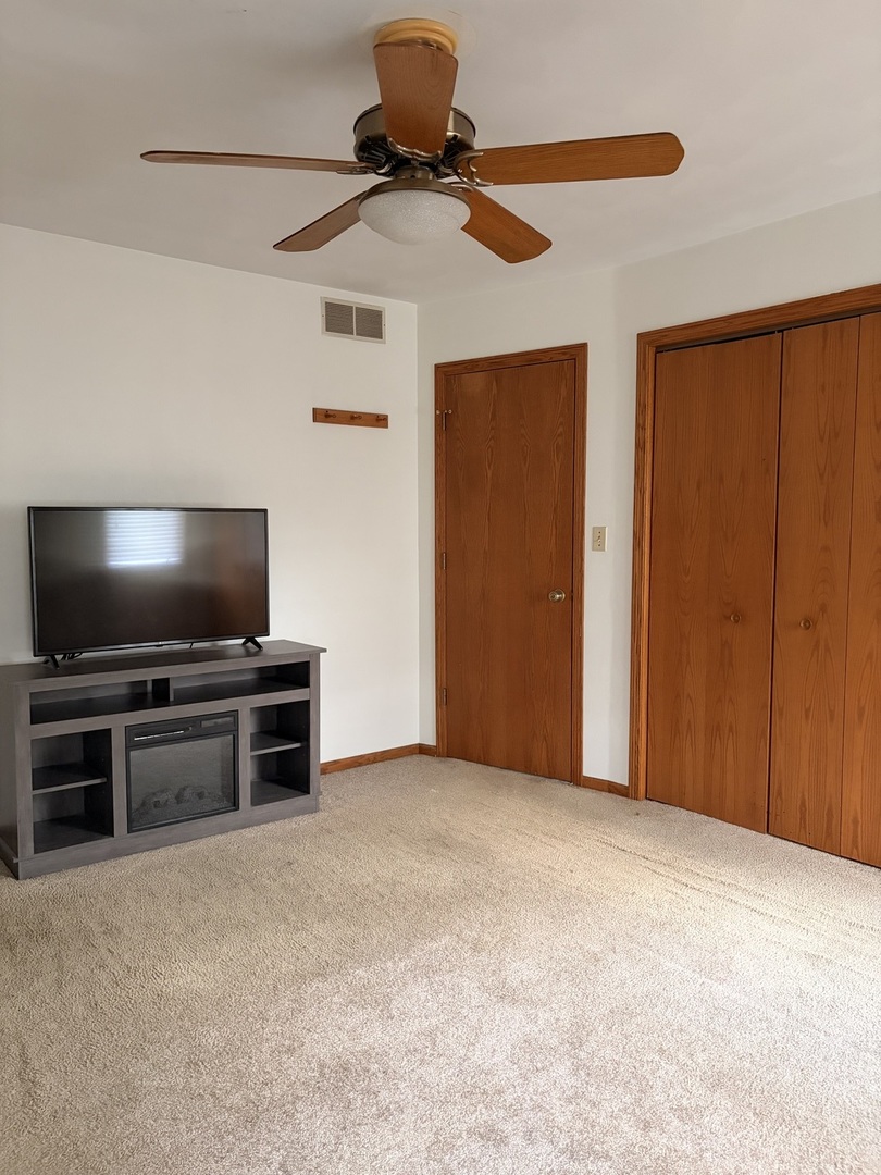 2215 Wheatland Terrace Property Photo 10