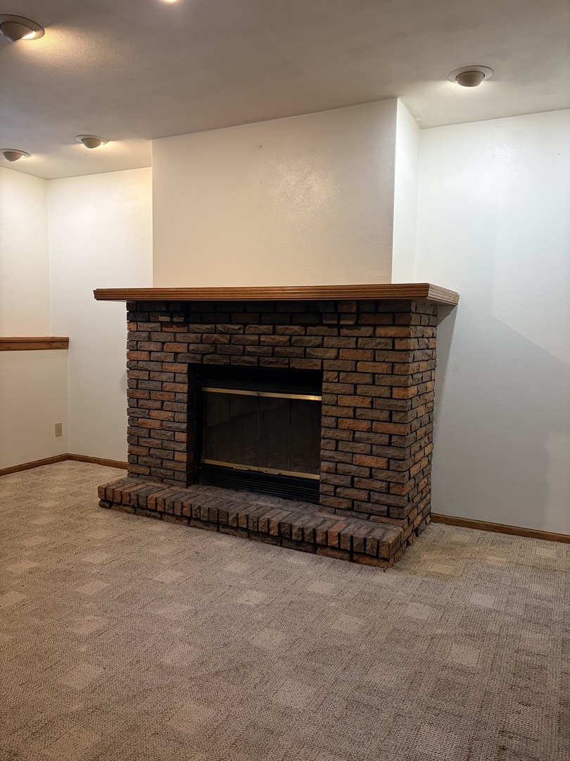 2215 Wheatland Terrace Property Photo 17