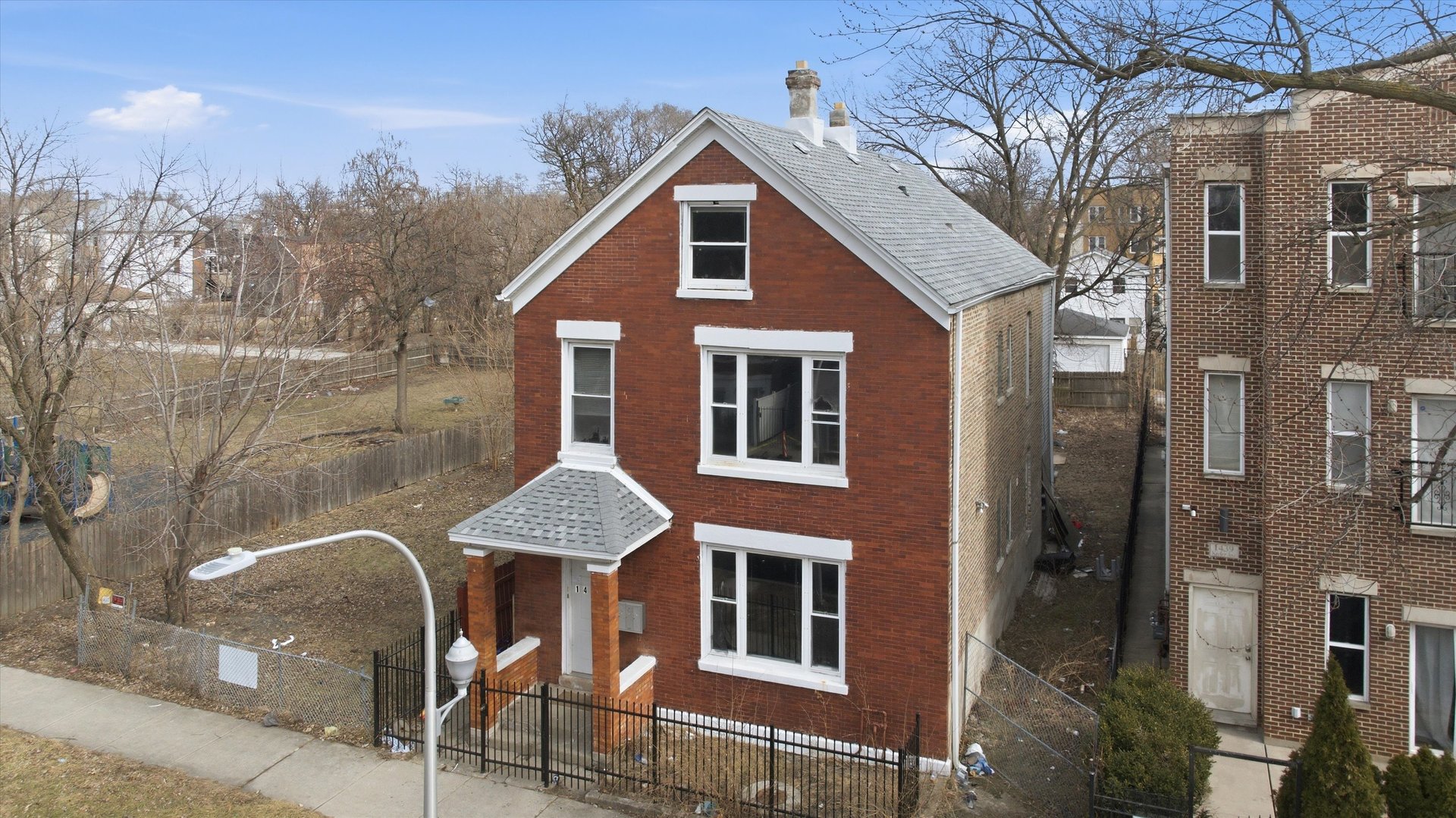 1433 S Keeler Avenue Property Photo 3