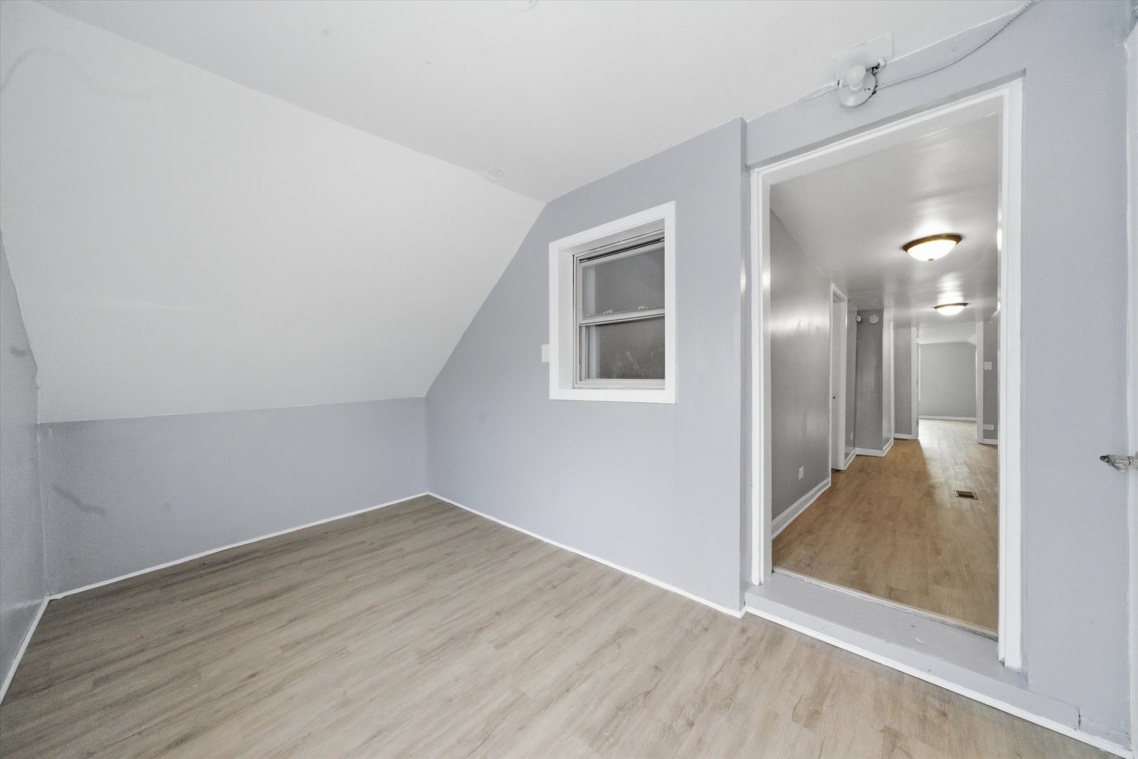 1433 S Keeler Avenue Property Photo 18