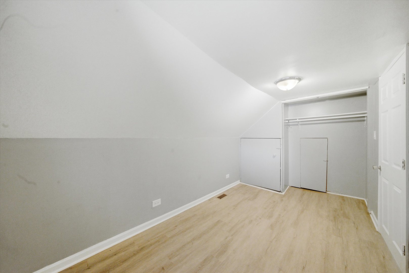 1433 S Keeler Avenue Property Photo 20