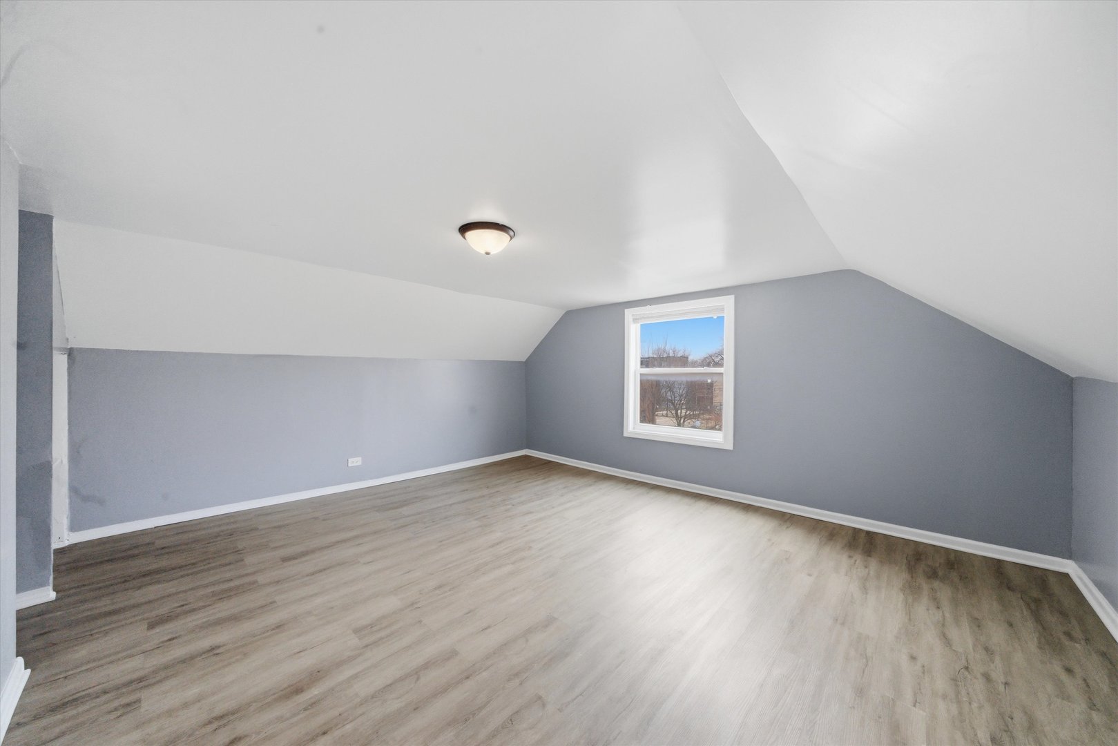 1433 S Keeler Avenue Property Photo 21