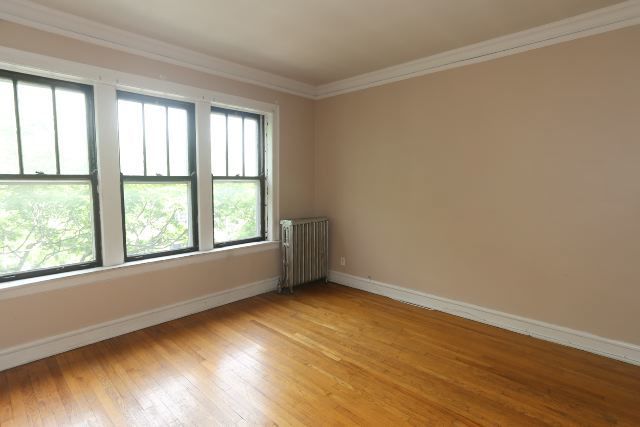 1923 W Winnemac Avenue 3 Property Photo 11