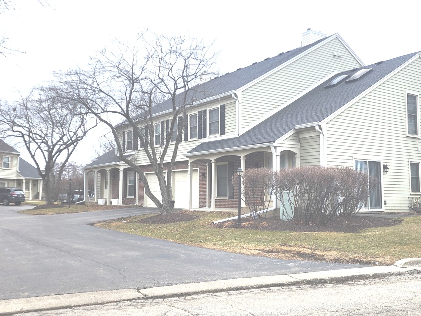 406 College Crossing Property Photo 1