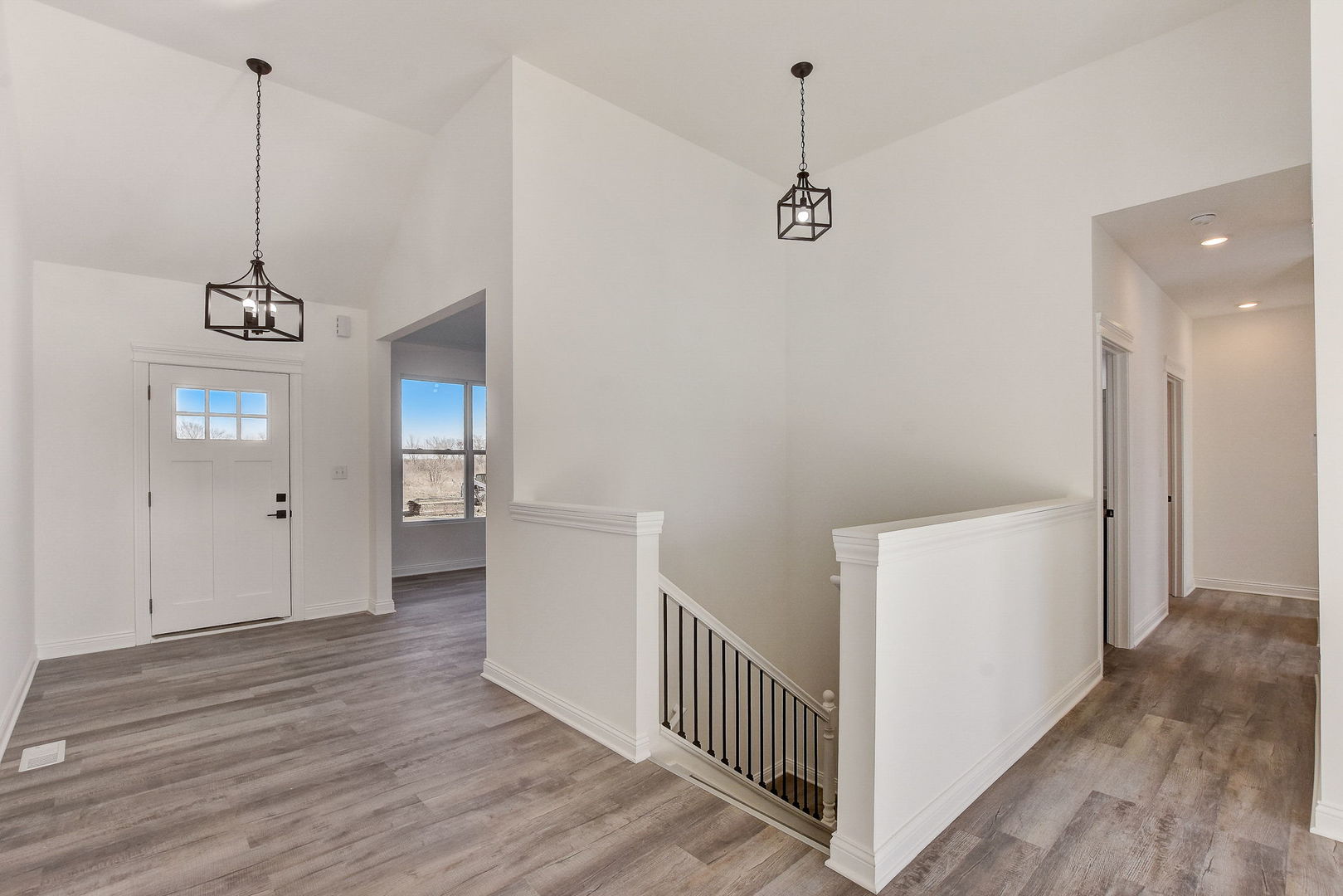 20813 Elwood Street Property Photo 10