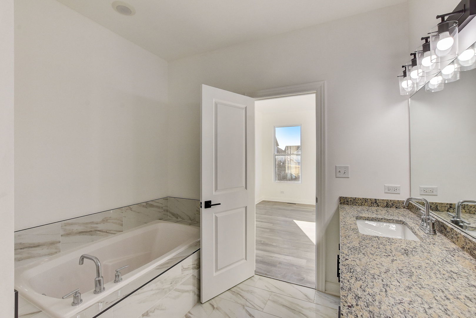 20813 Elwood Street Property Photo 37