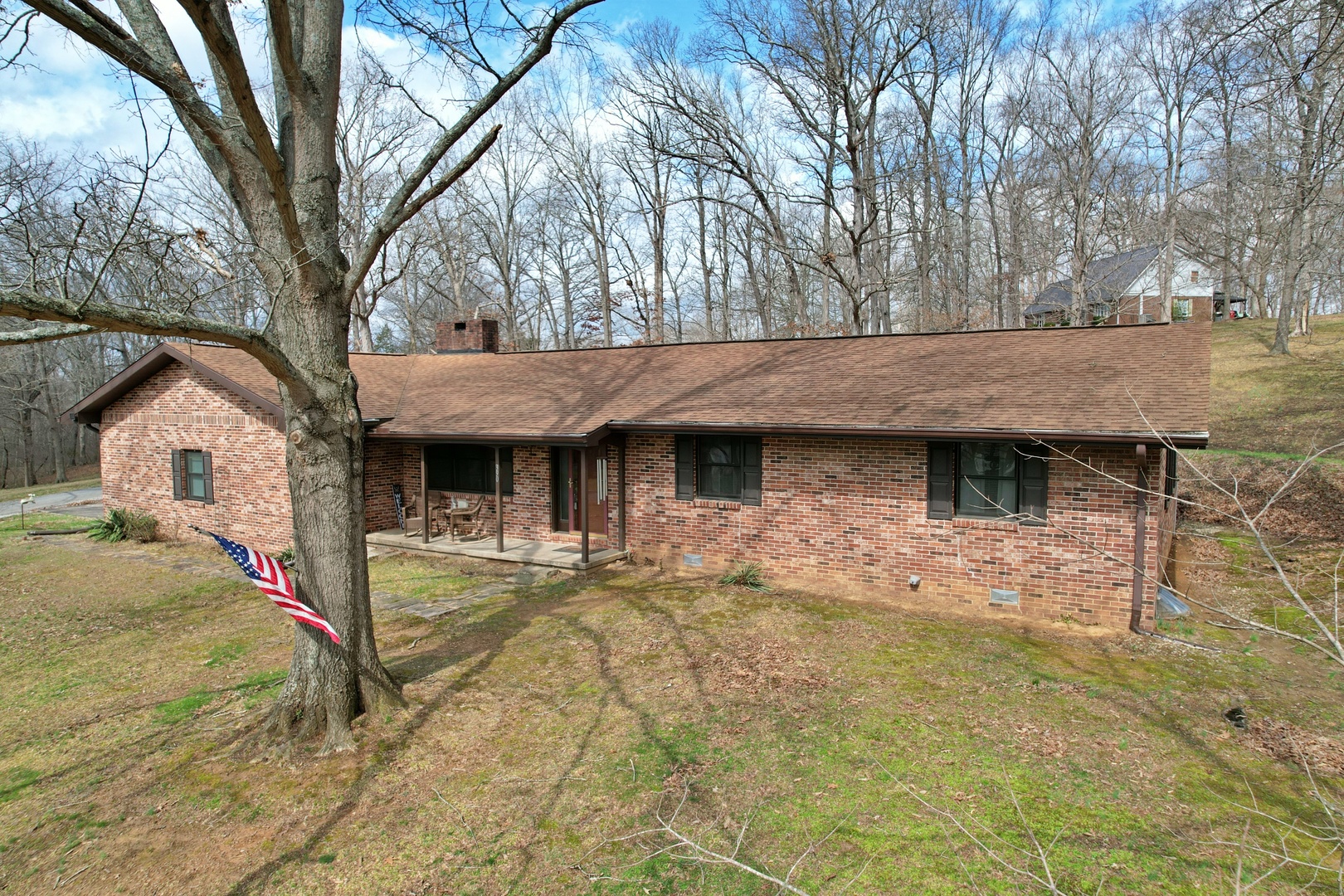 390 Hensley Hills Drive Property Photo 2