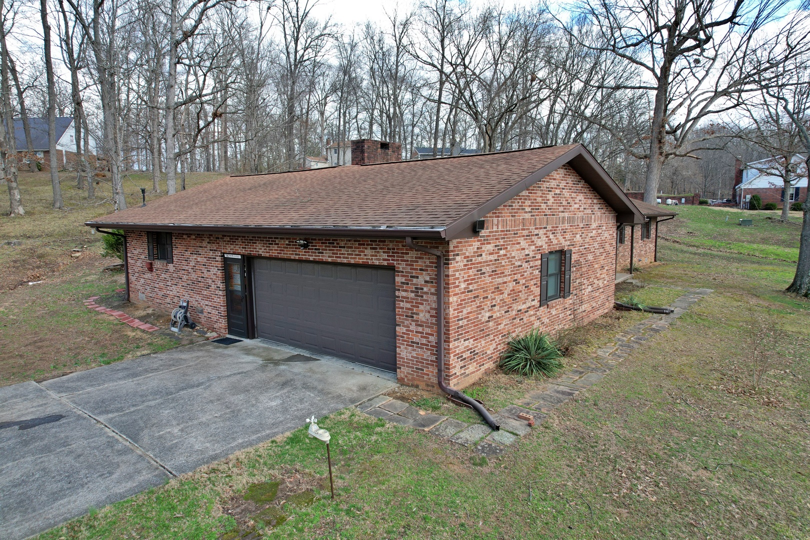 390 Hensley Hills Drive Property Photo 9