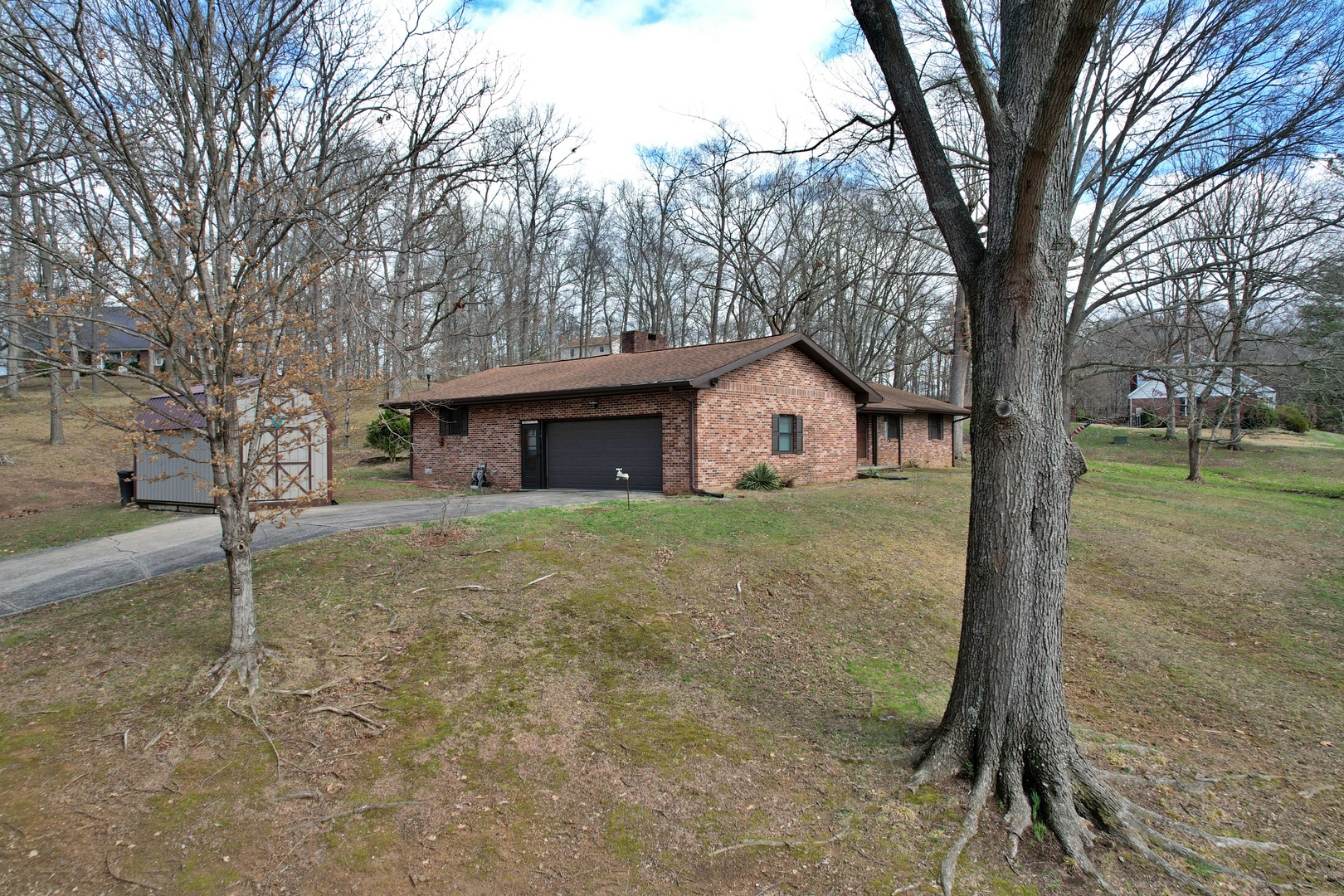 390 Hensley Hills Drive Property Photo 10