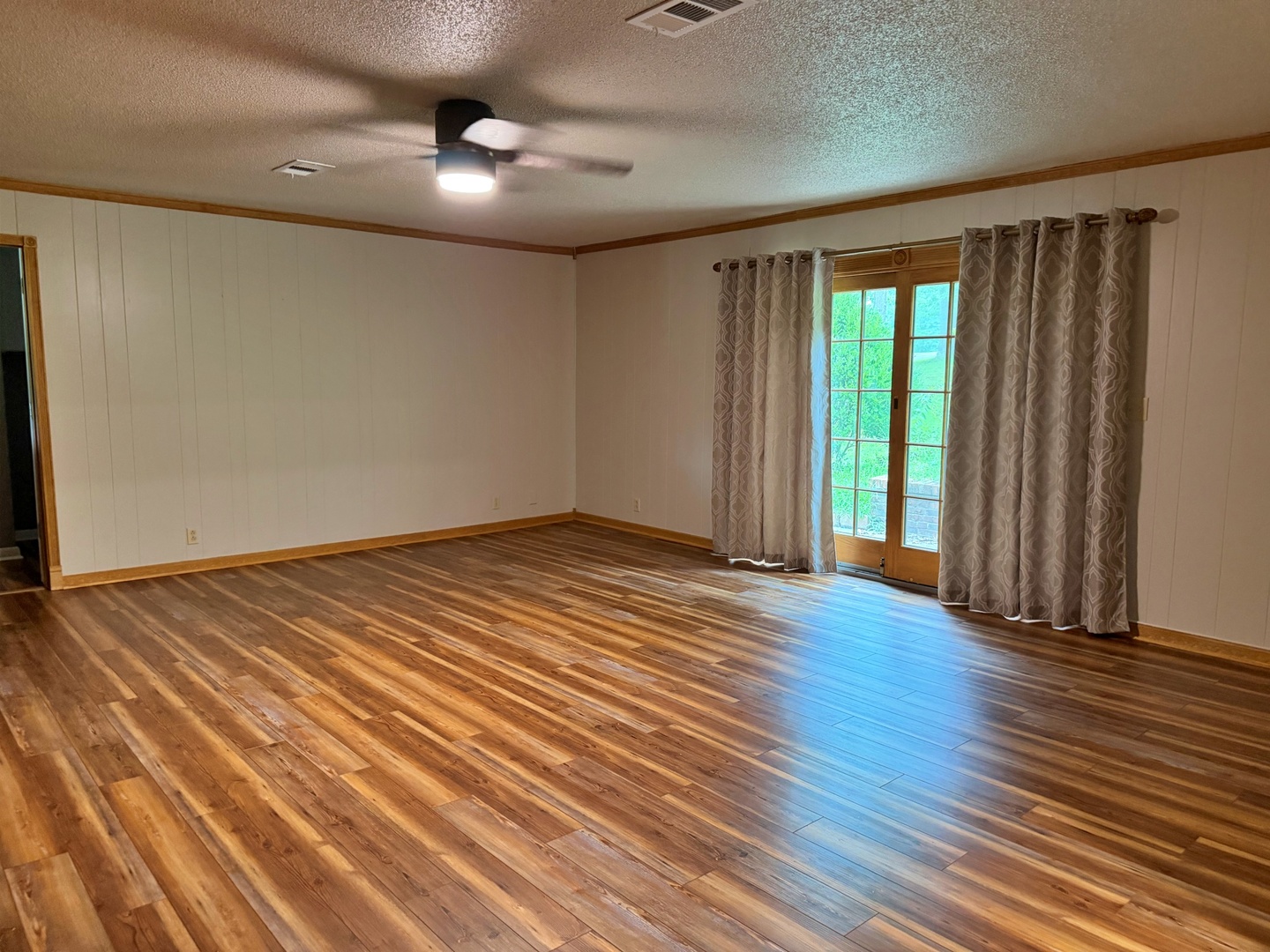390 Hensley Hills Drive Property Photo 23