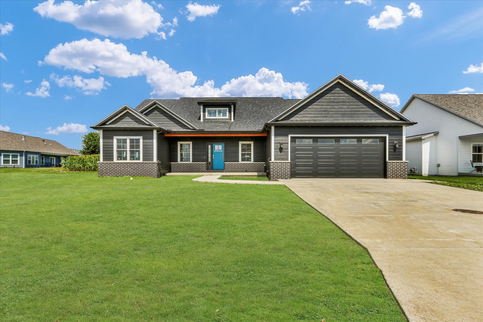 2834 Stone Creek Boulevard Property Photo 1