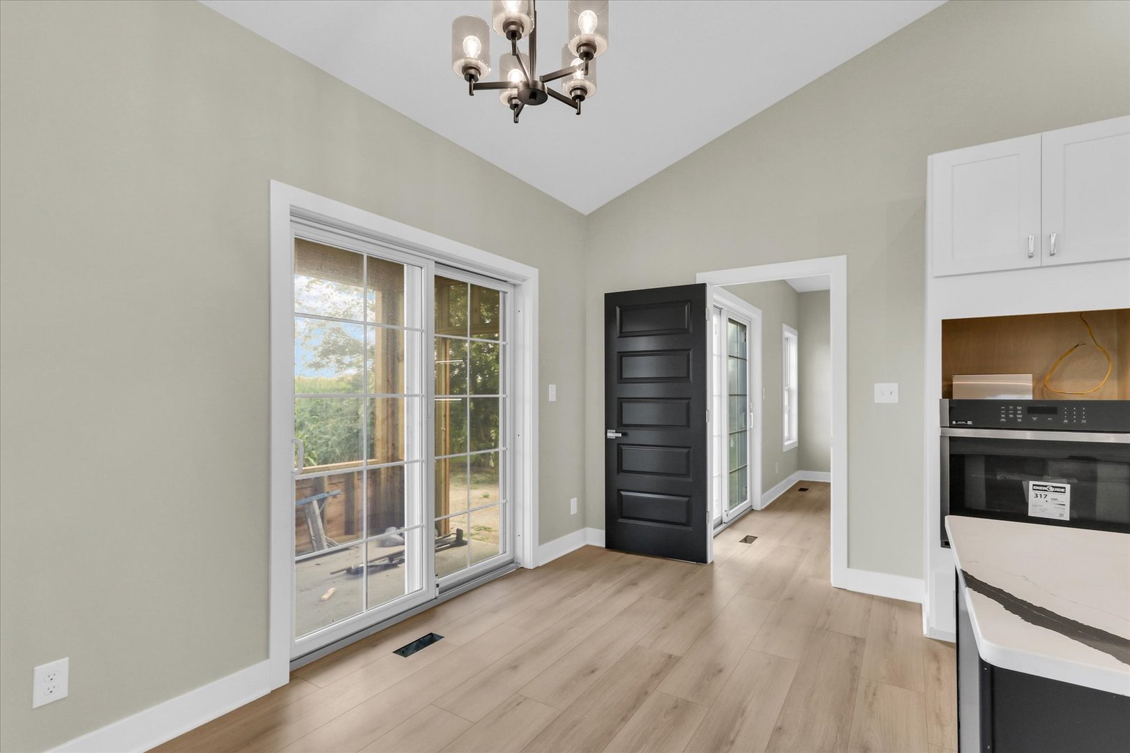 2834 Stone Creek Boulevard Property Photo 18