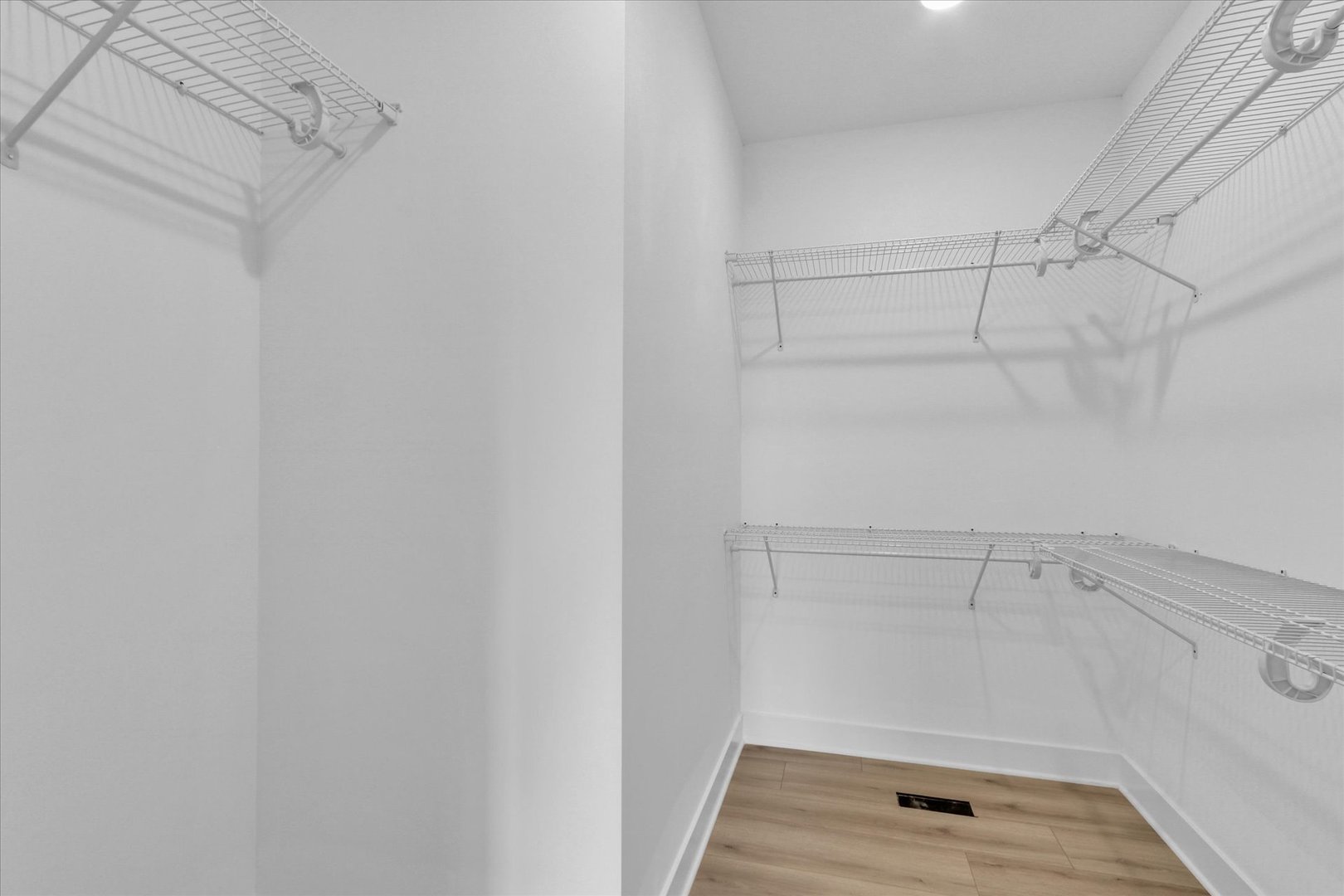 2834 Stone Creek Boulevard Property Photo 25