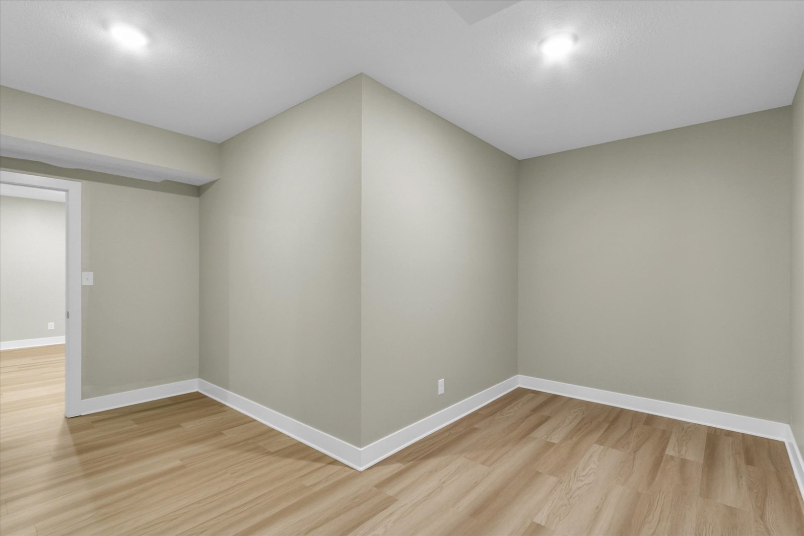 2834 Stone Creek Boulevard Property Photo 43