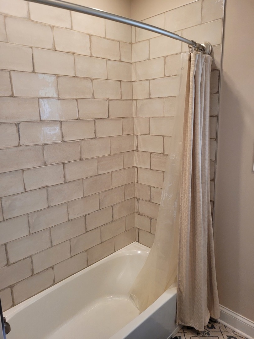1324 East Avenue Property Photo 9