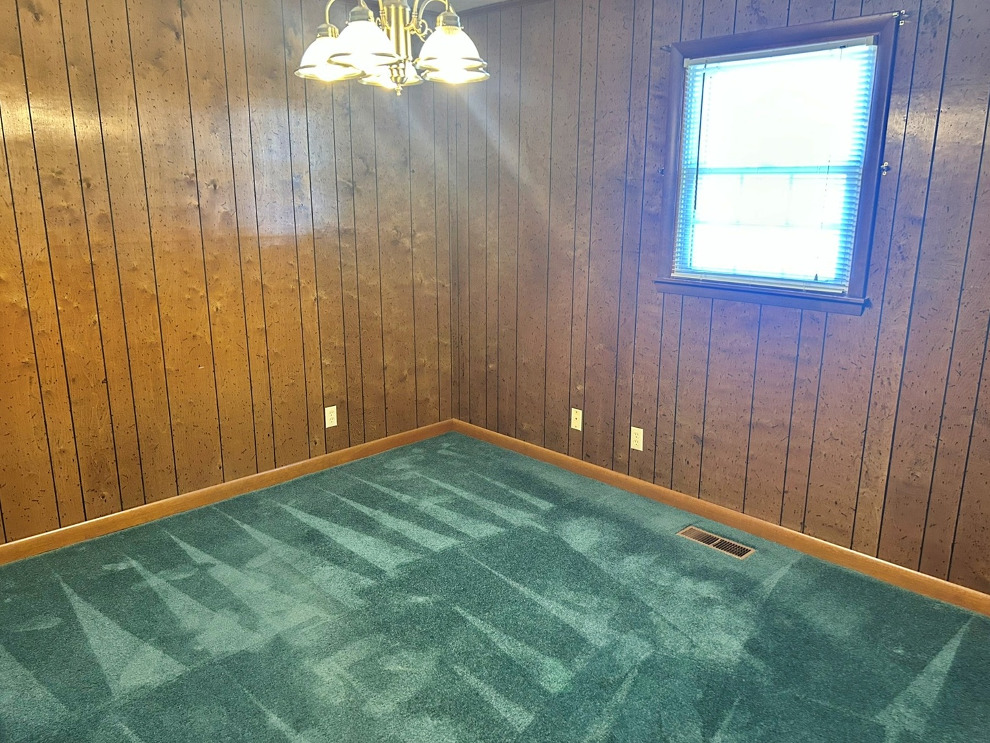 120 Southwest Drive Property Photo 39