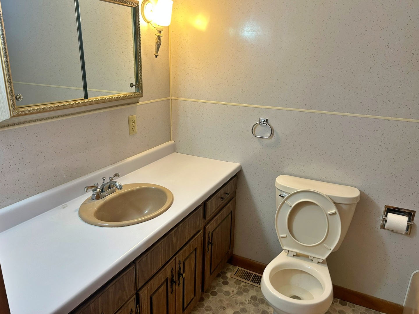 120 Southwest Drive Property Photo 41