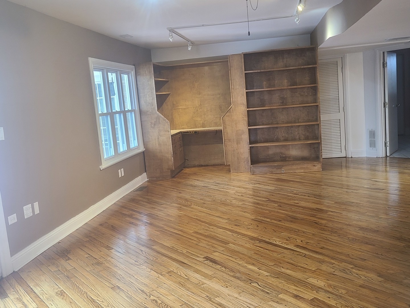 630 Whitney Avenue Property Photo 16