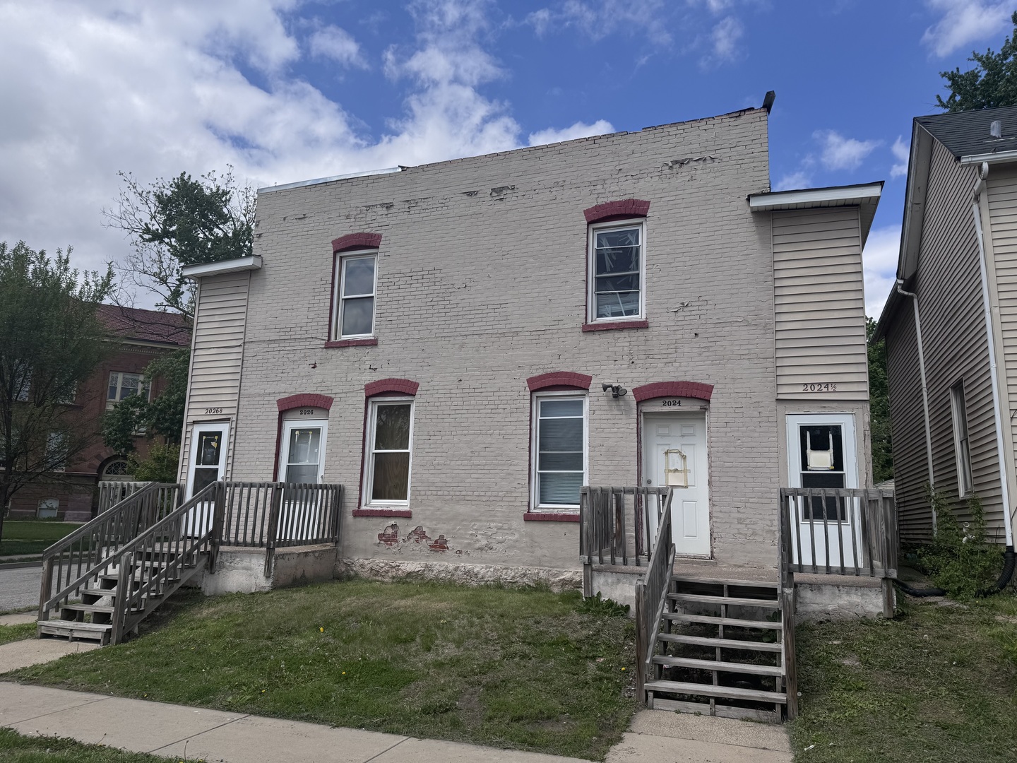 2024 W 6th Street Property Photo 1