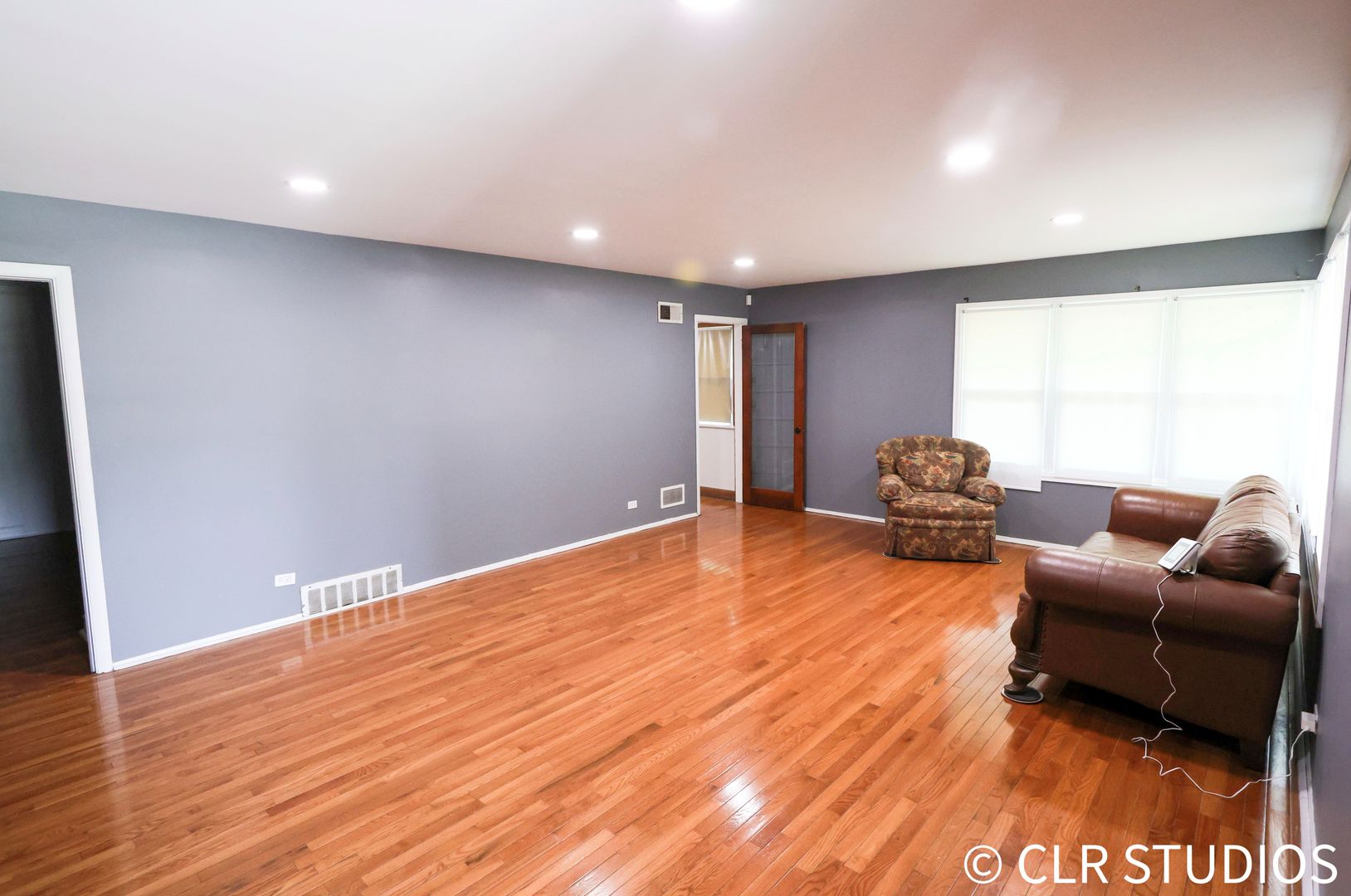17405 Longfellow Avenue Property Photo 3