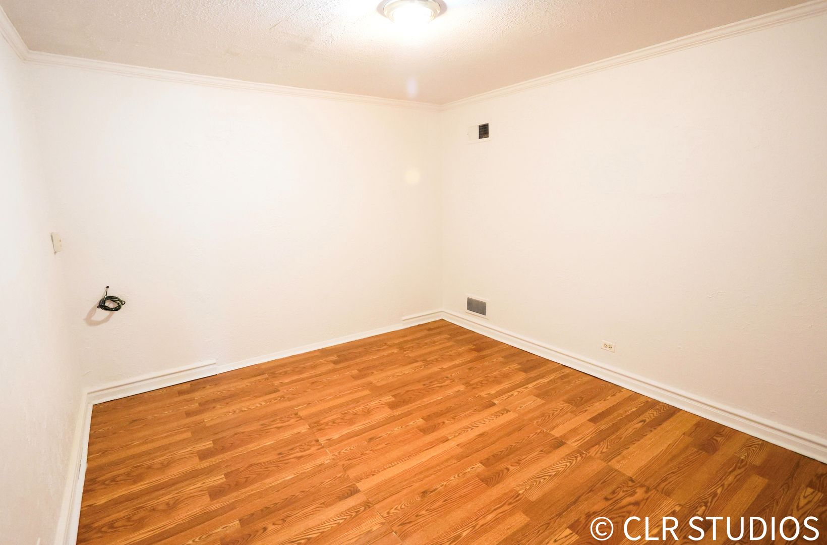 17405 Longfellow Avenue Property Photo 11